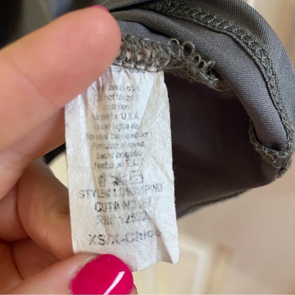 WINDSOR • Gray Shimmer Deep V-Neck Bodycon Mini Dress - Picture 7 of 9